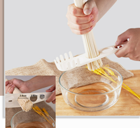Produsen desain baru peralatan memasak bahan PP Pasta Server garpu silikon sendok spageti dengan pegangan plastik alat berlubang