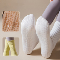 Chaussettes pour femmes de haute qualité, chaussettes de yoga et de pilates en tricot pour le printemps, usage quotidien, transparentes, logo brodé personnalisé, antidérapantes, en coton