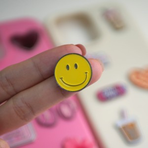 Pegatinas Personalizadas de Metal Esmaltado para Teléfono con Adhesivo 3M, Diseño Rosa, Girly, Girl Power, Pizza, Café, <span class=keywords><strong>Dinero</strong></span>, Flor, Corazón, Auriculares, Decorativas - Product Image 6