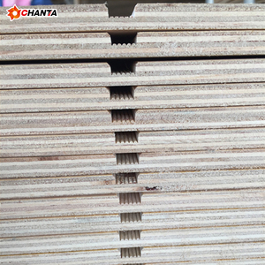 Pannello di <span class=keywords><strong>compensato</strong></span> di pino scanalato da 9mm e 18mm, trattato, per uso commerciale, prodotto <span class=keywords><strong>in</strong></span> Cina - Product Image 3