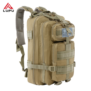 Mochila Táctica LUPU 20-35L de Nailon con Sistema MOLLE, Cierre de Cremallera, Unisex, Azul con Parche de la Bandera de EE. UU. - Product Image 2