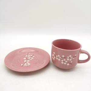 Juego de Platos y Tazas de Cerámica de Estilo Americano de 18 Piezas con Diseño Pintado a Mano, Apto para Lavavajillas - Product Image 2