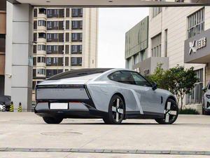 Новый электромобиль Xpeng 750 Ultra 4WD 2025 года, высокопроизводительный хэтчбек с запасом хода 750 км (CLTC), мощностью 437 кВт, премиум-класса - Product Image 3