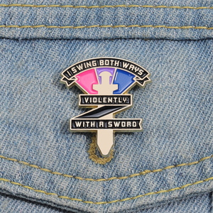 Columpio en ambos sentidos Bi Pride violentamente con una espada Pin esmaltado LGBTQ Bisexual Badge Mochila Decoración Joyería - Product Image 1