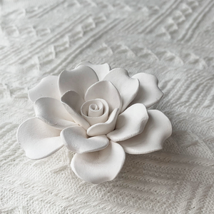 Wholesale Natural Ceramic <strong>Diffuser</strong> Cute Flower Aroma Stone air Freshener for <strong>Home</strong> and Car - Product Image 2