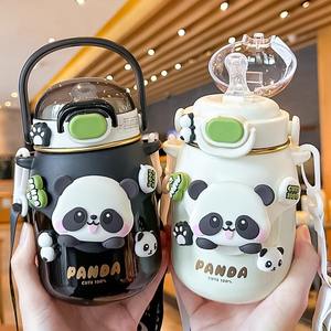 ขวดน้ำเก็บอุณหภูมิสำหรับเด็ก ลายแพนด้า ความจุขนาดใหญ่ ดีไซน์น่ารัก สำหรับเด็กนักเรียน พร้อมหลอดและฝาปิด - Product Image 2