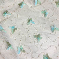 Fournisseur chinois personnalisé 100% polyester fil de soie doré 3D tissu de broderie à motif papillon bleu ciel pour robe de mariée