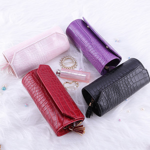 Multi-function portable jewelry, hand-held storage bag crocodile fabric jewelry, jewelry box jewelry roll spot