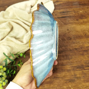 Plato de Cerámica para <span class=keywords><strong>Sushi</strong></span> en Forma de Hoja, Esmaltado en Verde Azulado, Plato Hondo para Cena, 9 Pulgadas - Product Image 3