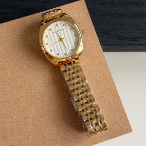 Montre à quartz pour femmes, élégante et tendance, boîtier en alliage, aiguilles en acier inoxydable, cadran en verre, résistance à l'eau 3BAR - Product Image 5