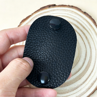 Organisateur de câbles en cuir PU avec logo personnalisé, bouton pression, attache en néoprène, support de câble pour cadeaux promotionnels