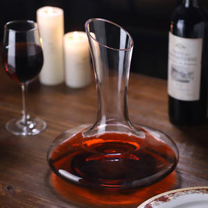 עיצוב יוקרה מודרני גביש יין אדום דקנטר יין מתכת נטול עופרת יין אדום מנפק זכוכית שקוף דק לשימוש ביתי - Product Image 2