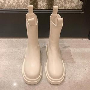 Encuentre el mejor fabricante de bota cua interior antelina y bota cua  interior antelina para el mercado de hablantes de spanish en alibaba.com