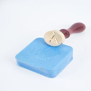 All'ingrosso su misura lettera di sigillatura timbro di cera con testa di rame e manico in legno per la raccolta di timbri o uso ufficio - Product Image 2