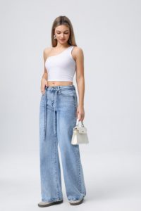 Nuovo modello di jeans a gamba larga da donna con decorazioni in strass, vita alta, versatili e tempestati di strass. - Product Image 5