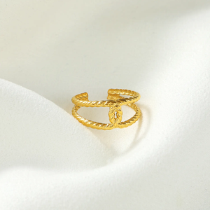 Bague réglable pour homme en acier inoxydable plaqué or 18 ct Design simple en or avec logo personnalisé Style tendance pour l'Arabie Saoudite - Product Image 1