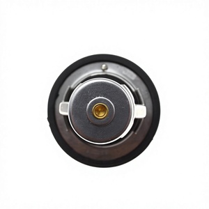 เทอร์โมสตัทเครื่องยนต์ Md337408 82 สำหรับมิตซูบิชิ ปาเจโร แลนเซอร์ L200 L300 L40 - Product Image 1