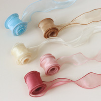 Vente en gros de ruban flottant en satin double face pour coiffure de fleurs fraîches pour gâteau emballage en rouleau avec nœud papillon en gaze queue de poisson