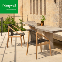 Ensemble de meubles de salle à manger en bois de teck élégants Table ronde moderne et chaises empilables pour hôtels Entrées Villas