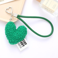 Nouveau porte-clés en peluche créatif sur le thème de l'amour, support de téléphone portable, accessoire pour sacs et ensembles d'accessoires