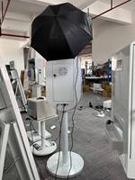 Photomaton Miroir Magique Ovale avec Éclairage LED RGB, Écran Tactile, Station Selfie pour Événements.