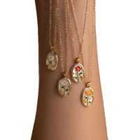 Collier Pendentif Floral Vintage Plaqué Or Émail Fleur de Naissance pour Femme Style Français Bijoux Quotidien Personnalisé OEM