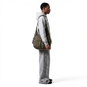 Nuevo Diseño 2026 Pantalones Deportivos Holgados Personalizables para Hombre con Cremallera Lateral, Conjunto Deportivo de 2 Piezas con Forro Polar - Product Image 3