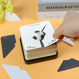 Logo personnalisé papier d'art artisanat 3D bloc-notes <span class=keywords><strong>calendrier</strong></span> de bureau avec tennis basket-ball ballons de football cadeau d'anniversaire pour hommes garçons - Product Image 3
