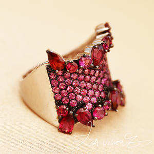 แหวนหยกประดับโรสการ์เนตธรรมชาติ ซีรีส์ Counterattack เครื่องประดับวินเทจสำหรับวันครบรอบ - Product Image 2