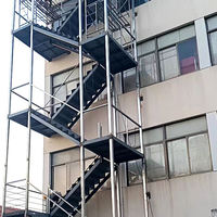 Escalier droit d'évacuation en acier galvanisé pour intérieur et extérieur, prix d'usine, couleurs personnalisées, main courante incluse