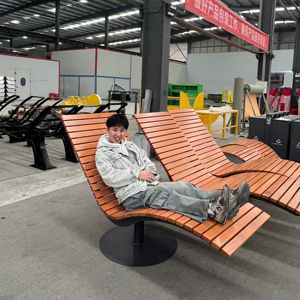 كرسي أثاث خارجي مخصص للمصانع، كرسي استرخاء للشاطئ والمسبح، مطعم وسرير استرخاء خشبي لحمام السباحة - Product Image 2