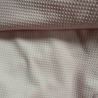 Tissu non tissé moulé par points, polyester anti-humidité et antidérapant, coton aiguilleté moulé par goutte-à-goutte, personnalisable.