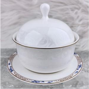 Nuevo Juego de Vajilla de Porcelana China Resistente con Diseño Floral Azul en Relieve y Borde Dorado, No Tóxico, Apto para Lavavajillas, con Tapa, para Hotel - Product Image 6