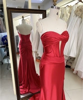 Robes de bal rouges en gros 2026 2027 – Robe de soirée en satin sans bretelles avec découpes et fente haute, style sirène – Fournisseur d'usine