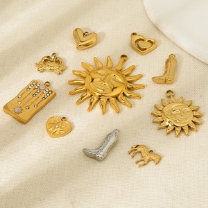 2025จี้ทองคลาสสิกจี้ห้อยคอแบบ DIY จี้รูปม้าปูสี่เหลี่ยมทำจากสแตนเลสสำหรับเป็นของขวัญสำหรับผู้หญิง - Product Image 1