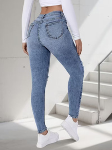 Jeans Ajustados de Moda para Mujer, Estilo Primavera, Elásticos, Lavados, Largos hasta el Tobillo, que Estilizan la Figura - Product Image 3