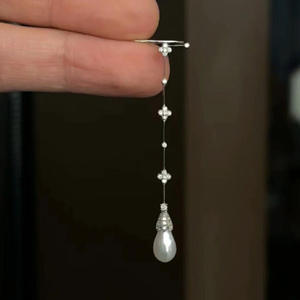 Boucles d'oreilles pendantes en argent pur S925, élégantes, en forme de goutte d'eau, avec pampilles de perles, délicates, exquises, au tempérament raffiné, longues et tendance - Product Image 3