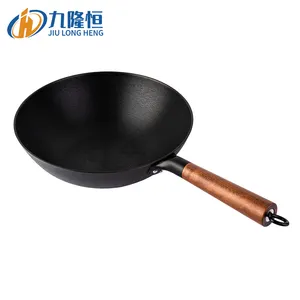 Frigideira de madeira, atacado 30cm 32cm e agitação panelas de ferro fundido wok com alça de madeira