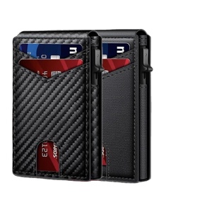 Cartera Magnética Bifold con Bloqueo RFID para Hombre, Tarjetero Delgado de Cuero Premium con Espacio para Identificación y Tarjetas de Crédito, Minimalista - Product Image 1