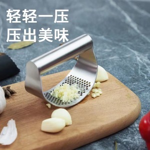 Stainless Steel Garlic Press Manual Kitchen <b>Tool</b> Arc Shaped Durable Garlic Mincer Household Use - Product Image 5