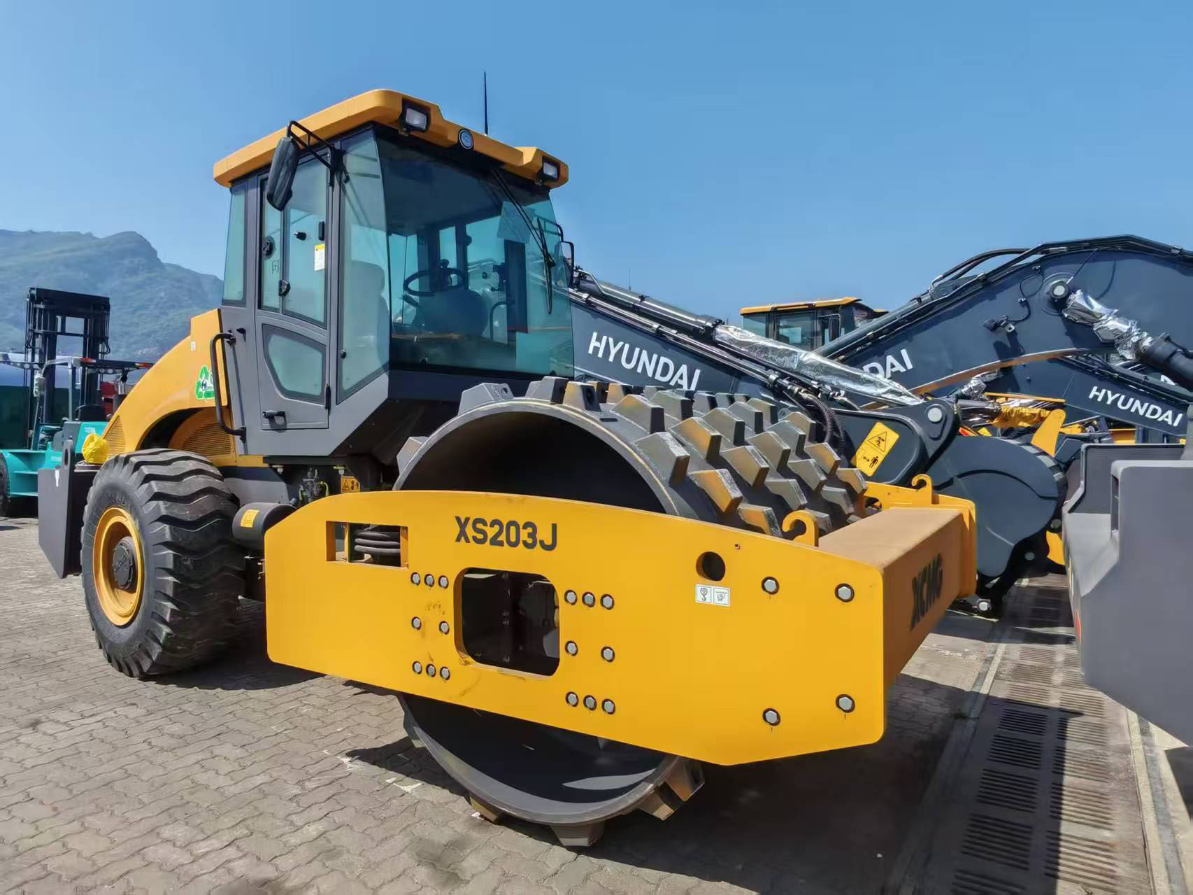 16-30 Ton Road Roller with Sheep Foot Roller Road Equipment 2wd