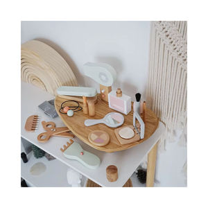 Juego <span class=keywords><strong>de</strong></span> maquillaje para niños, peine <span class=keywords><strong>de</strong></span> simulación <span class=keywords><strong>de</strong></span> madera, lápiz labial y perfume, juguetes, accesorios <span class=keywords><strong>de</strong></span> <span class=keywords><strong>corte</strong></span> <span class=keywords><strong>de</strong></span> <span class=keywords><strong>pelo</strong></span>, bolso para niñas, casa <span class=keywords><strong>de</strong></span> juegos - Product Image 1