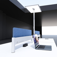 Poste de travail de bureau de séparation de cabine modulaire commerciale avec style de panneau de bois de chaise de personnel pour l'usage de bâtiment de bureau