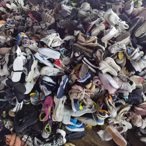 Vente en gros de baskets de sport d'occasion pour hommes, marques mixtes, qualité supérieure, chaussures usagées de qualité A - Product Image 3
