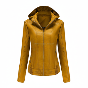 Elegante chaqueta de cuero amarillo mostaza para mujer con forro de Sherpa acogedor bolsillos con cremallera capucha larga y estilo para la comodidad de invierno - Product Image 1