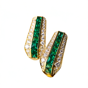 Pendientes de Oro E4738 con Esmeraldas y Diamantes, Corte Baguette, Color G, Diamantes Naturales, Joyería de Lujo para Mujer, Uso Diario - Product Image 1