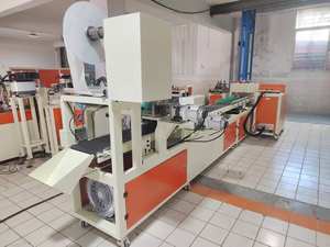 Machine entièrement automatique à bas prix pour la production de pièges à colle pour rats, pièges à souris et pièges à insectes volants - Product Image 2