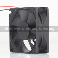 Ventilateur axial de refroidissement OEM ODM AD0712UB-A70GL pour 12V DC 0.24A 70x70x25MM 7CM 2 fils, double roulement à billes, haut débit d'air 4500RPM 38.9CFM