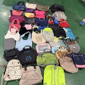 Bolsas de tela para mujer de <span class=keywords><strong>segunda</strong></span> <span class=keywords><strong>mano</strong></span> baratas, estilos variados, bolsos tote, mochilas, bolsos de hombro, bolsas de lavado, suministro de fardos de ropa usada - Product Image 2