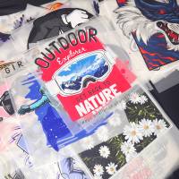 Étiquettes de marque personnalisées DTF haute résolution, patchs textiles élégants, transfert thermique pour la décoration de t-shirts et sweats à capuche, prêts à être expédiés